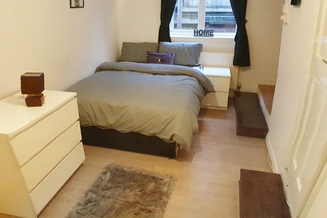 Studio To Rent In Upper High Street Wednesbury Ws10 Zoopla