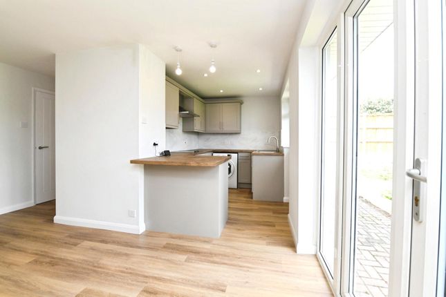 38, Heycroft Way, Colchester photo 4