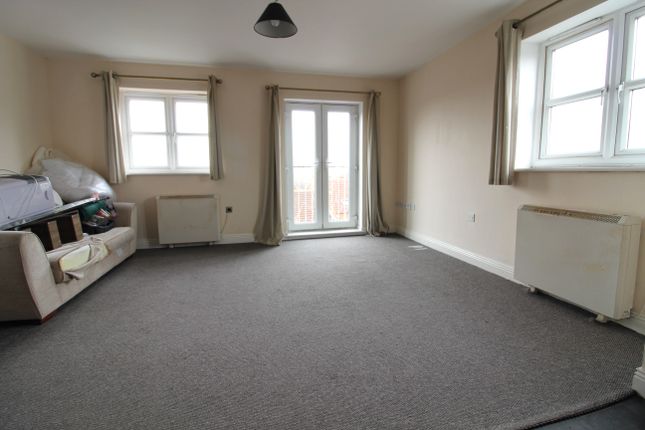 Flat for sale in Trinity View, Gainsborough, Lincolnshire
