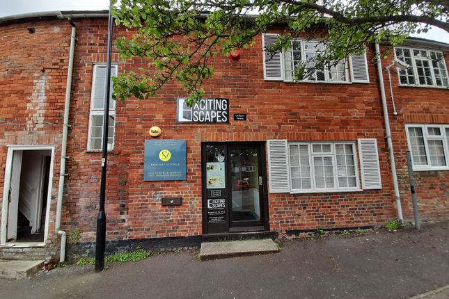 Thumbnail Retail premises to let in Ground Floor, Chiltern House, Feathers Yard, Basingstoke