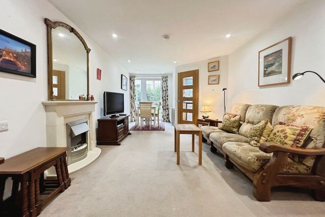 6 Henderson Court, North Road, Newcastle Upon Tyne photo 2