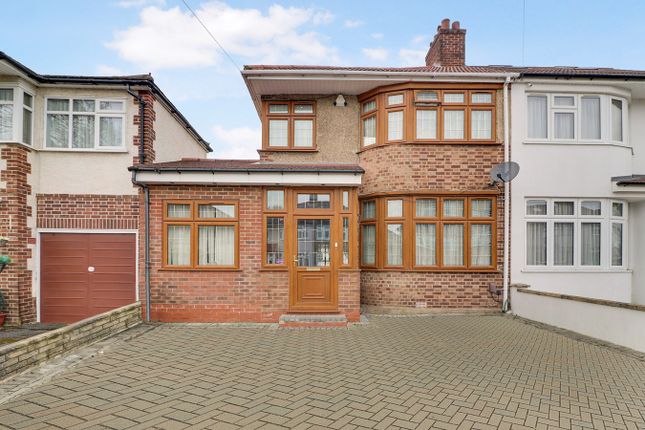 Thumbnail Semi-detached house to rent in Kingshill Drive, Harrow