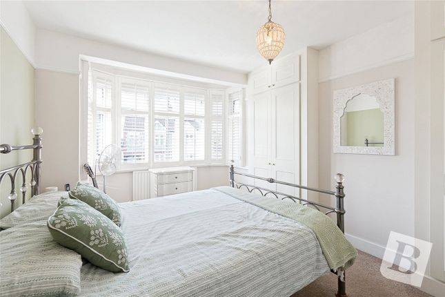 6, Horace Avenue, Romford photo 3