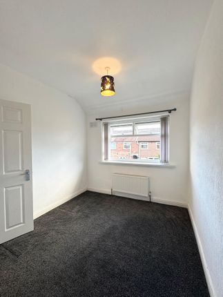 47, Kershaw Street, Droylsden photo 5
