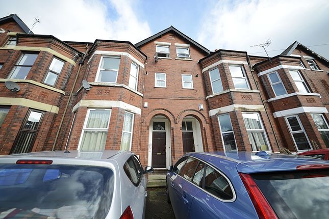 Flat to rent in Central Road, West Didsbury, Didsbury, Manchester M20