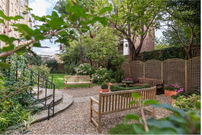 Pelham Court, 1, Fulham Road, Chelsea photo 2