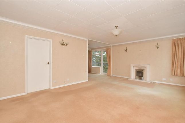 Flat for sale in Cawley Road, Chichester, West Sussex