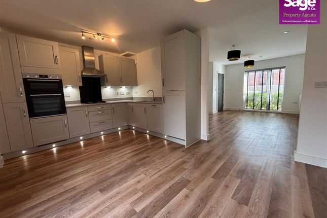 151, Bessemer Drive, Newport photo 2