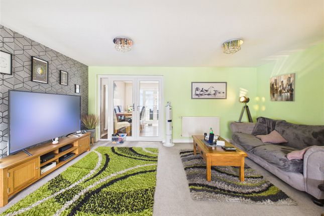 18, Parkwood Close, BRISTOL photo 3