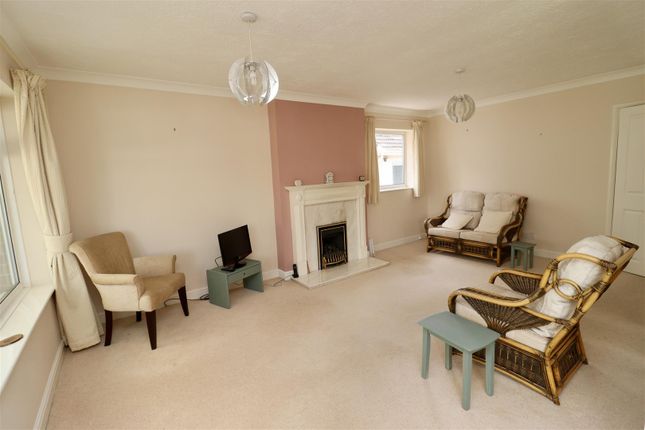 59, Beech Road, Elloughton photo 2