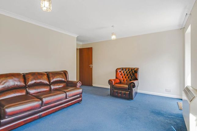 Flat 46, Basque Court Garter Way, London photo 4