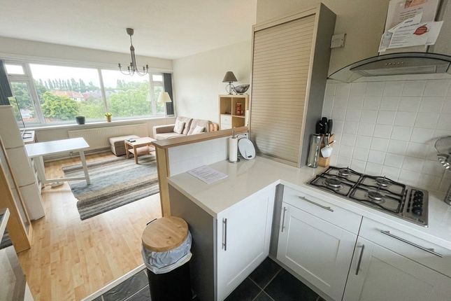 33, Douglas Court, Nottingham, photo 3