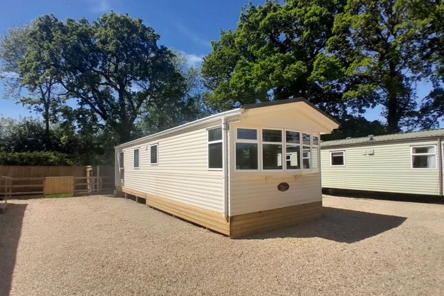 Thumbnail Mobile/park home to rent in Oakfield Site, Nash End Lane