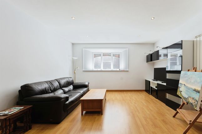 Apartment 129, East Float Quay, Dock Road, Birkenhead photo 4
