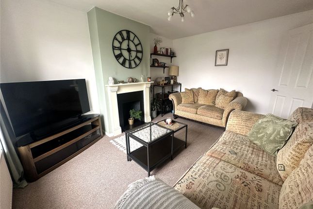 6, Brynderwen, Brecon photo 3