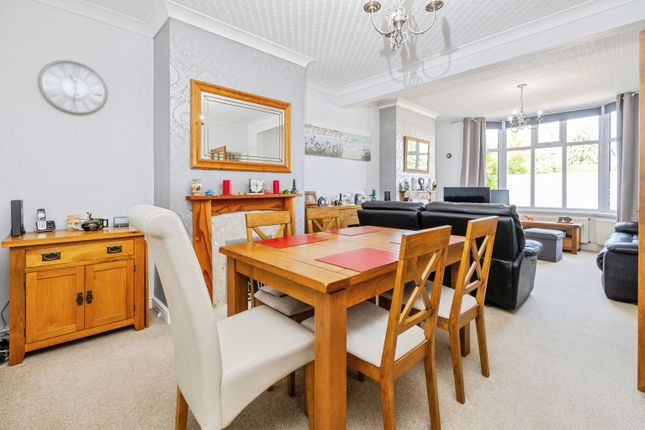 221, Boultham Park Road, Lincoln photo 4