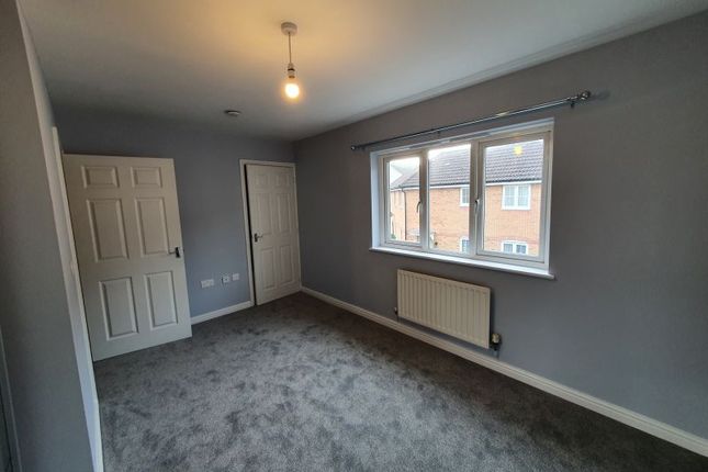 38, Tristram Close, Yeovil photo 3