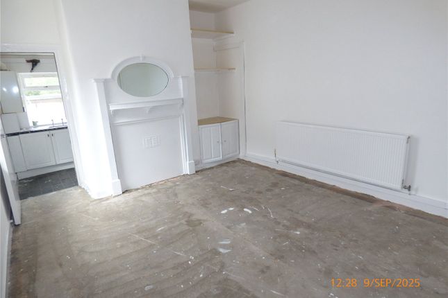 18B, Victoria Avenue, Denbighshire photo 3