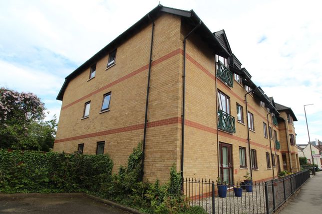 2 bed flat for sale in Shortmead Street, Biggleswade SG18