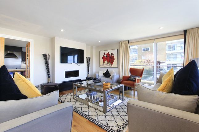 Thumbnail Flat to rent in Bluewater House, Smugglers Way, Battersea, London