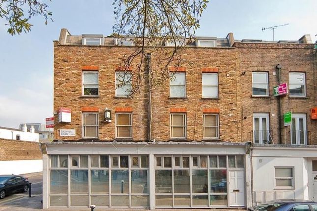 Thumbnail Flat to rent in Grafton Road, London