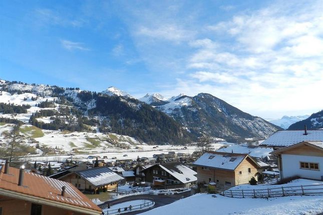 Chalet for sale in Zweisimmen, Obersimmental-Saanen, Bern, Switzerland