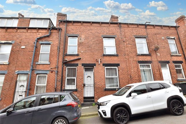 Thumbnail Terraced house for sale in Woodview Mount, Leeds, West Yorkshire