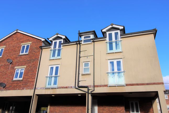 Thumbnail Flat to rent in Ashfield Road, Newbridge, Newport