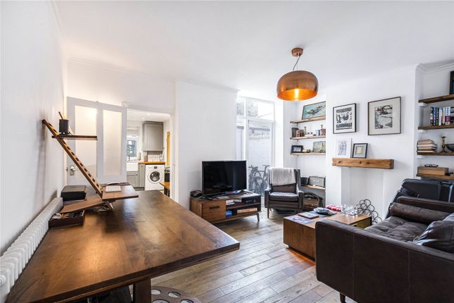 Flat for sale in Turners Road, London