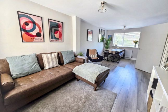26B, Dellohay Park, Saltash photo 2