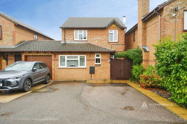 3-bed detached on Hornbeam Road, Oxfordshire, £1,900/mo