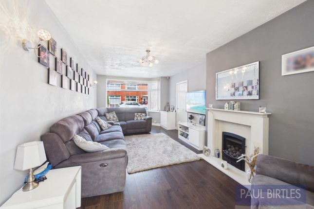 22, Clevedon Avenue, Trafford photo 3