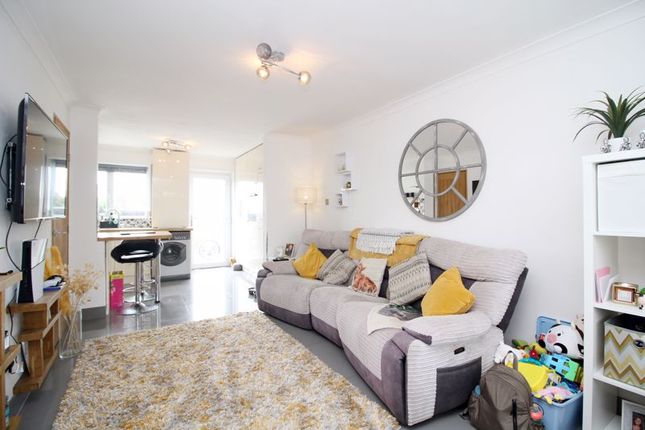 38, Heol Bryn Heulog, Pontypridd photo 4