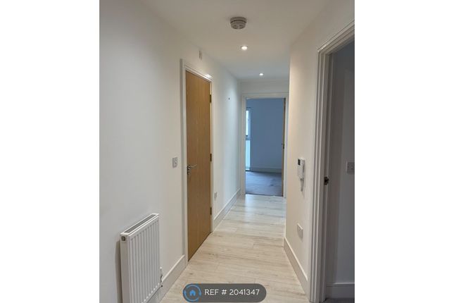 Flat to rent in Eaton House, Southampton
