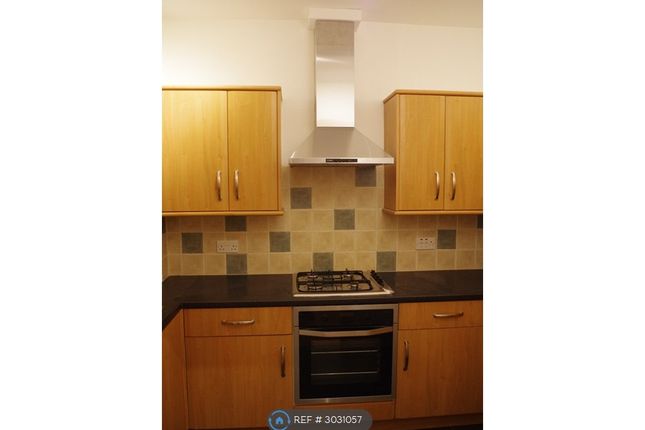 Flat, Gardner Street, Glasgow photo 3