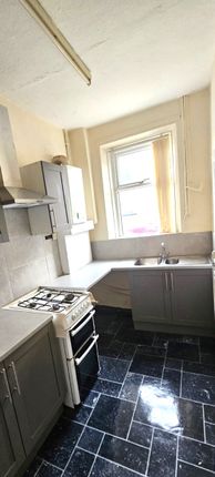 17, Ackworth Street, Bradford photo 4