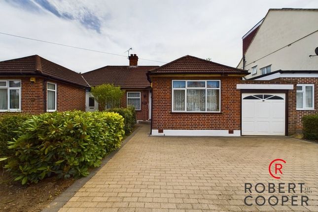 Thumbnail Bungalow for sale in North View, Pinner