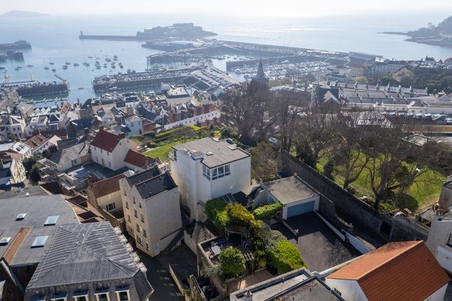 Chenie,, Clifton, Guernsey photo 2