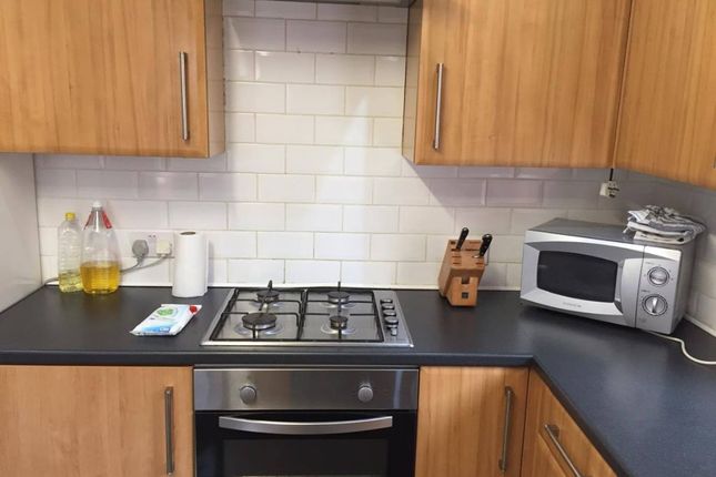 15 Fazackerley Street, Preston photo 2