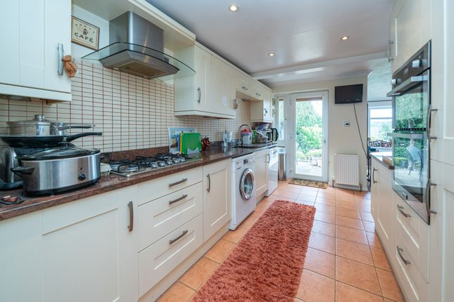 22 St. Marys Avenue, Berkhamsted photo 4
