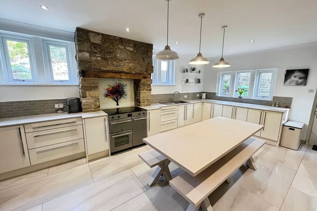 The Barn, Hollinhurst Drive, Bolton photo 3