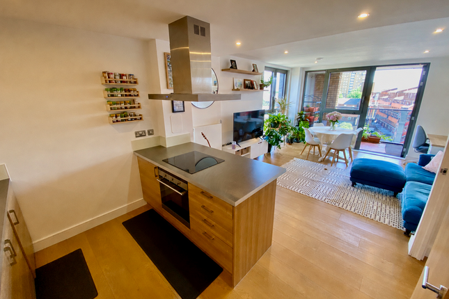 Flat 28 Dower Court, Silwood Street, London, Silwood Street, London, London photo 4