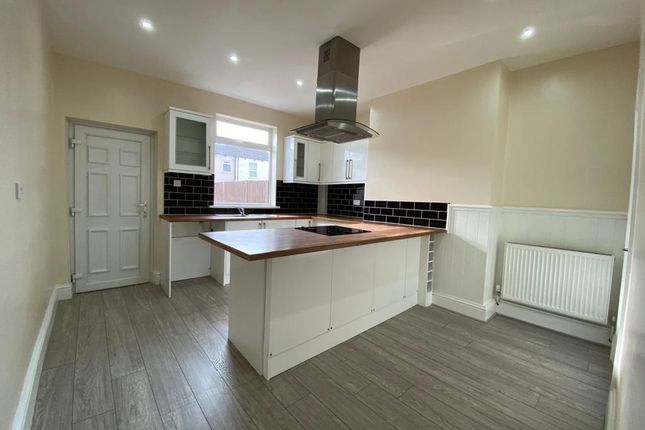 10, Gordon Street, Pontefract photo 3