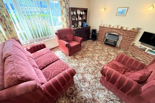 52, Appleton Drive, Great Yarmouth photo 2