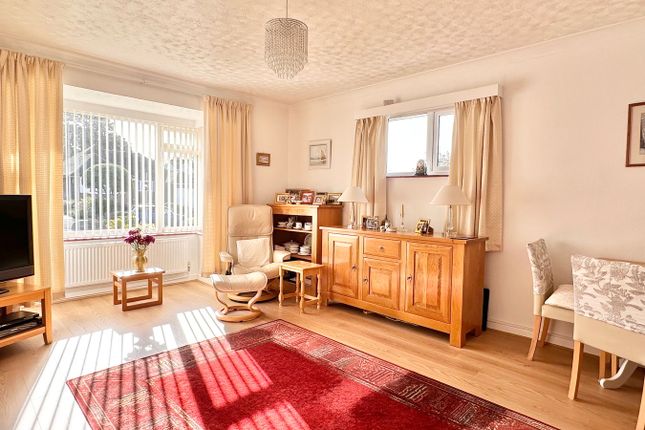 72, Birkdale, Bexhill-on-Sea photo 4