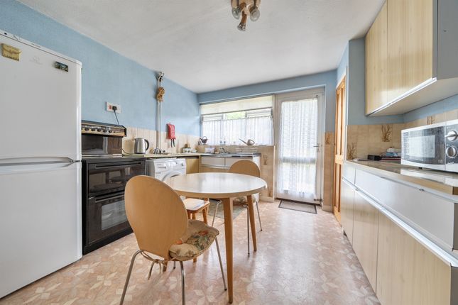 7, Morris Way, St. Albans photo 2