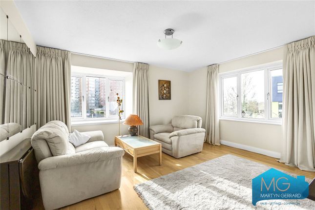 Flat for sale in New Ash Close, London