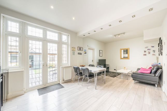 21, Chepstow Road, London photo 4