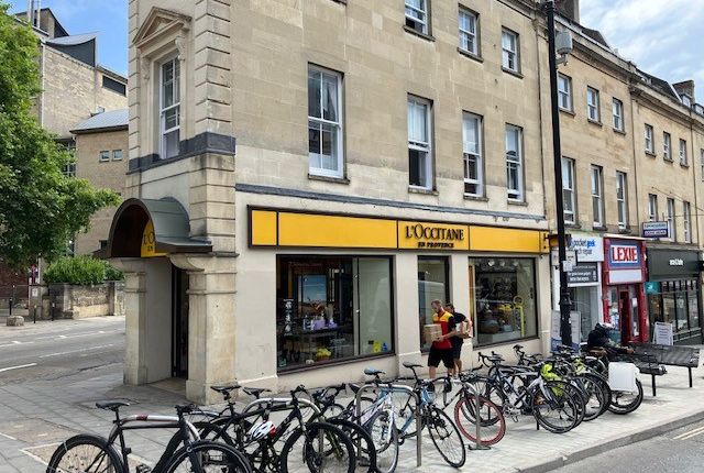 Retail premises to let in Park Street, Bristol