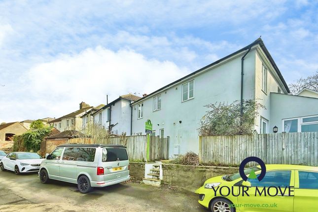 2-bed house on 19, School Hill, Pulborough, £220,000